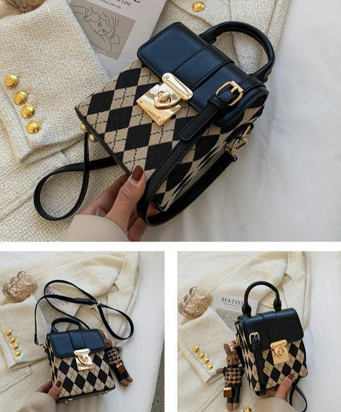 Academia Plush Carry Bag