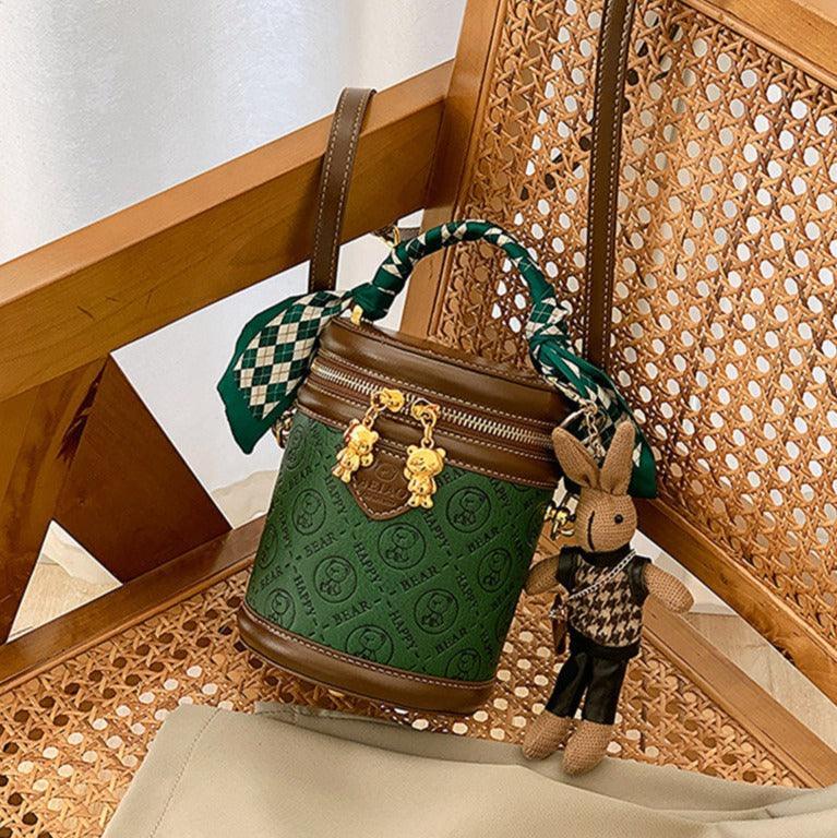 Château Charms Carry Bag